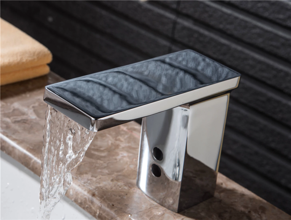 Fontana Chicago Commercial Chrome Deck Mount Touch Free Automatic Sensor Faucet