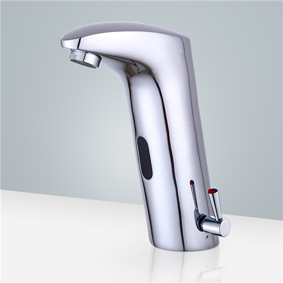 Selecting Touchless Faucets for Restrooms