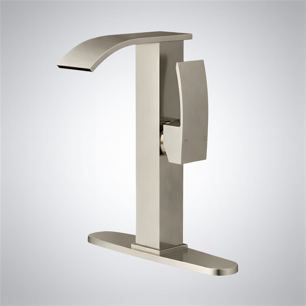 Fontana Stratoâ„¢ â€“ Brushed Nickel Elegance