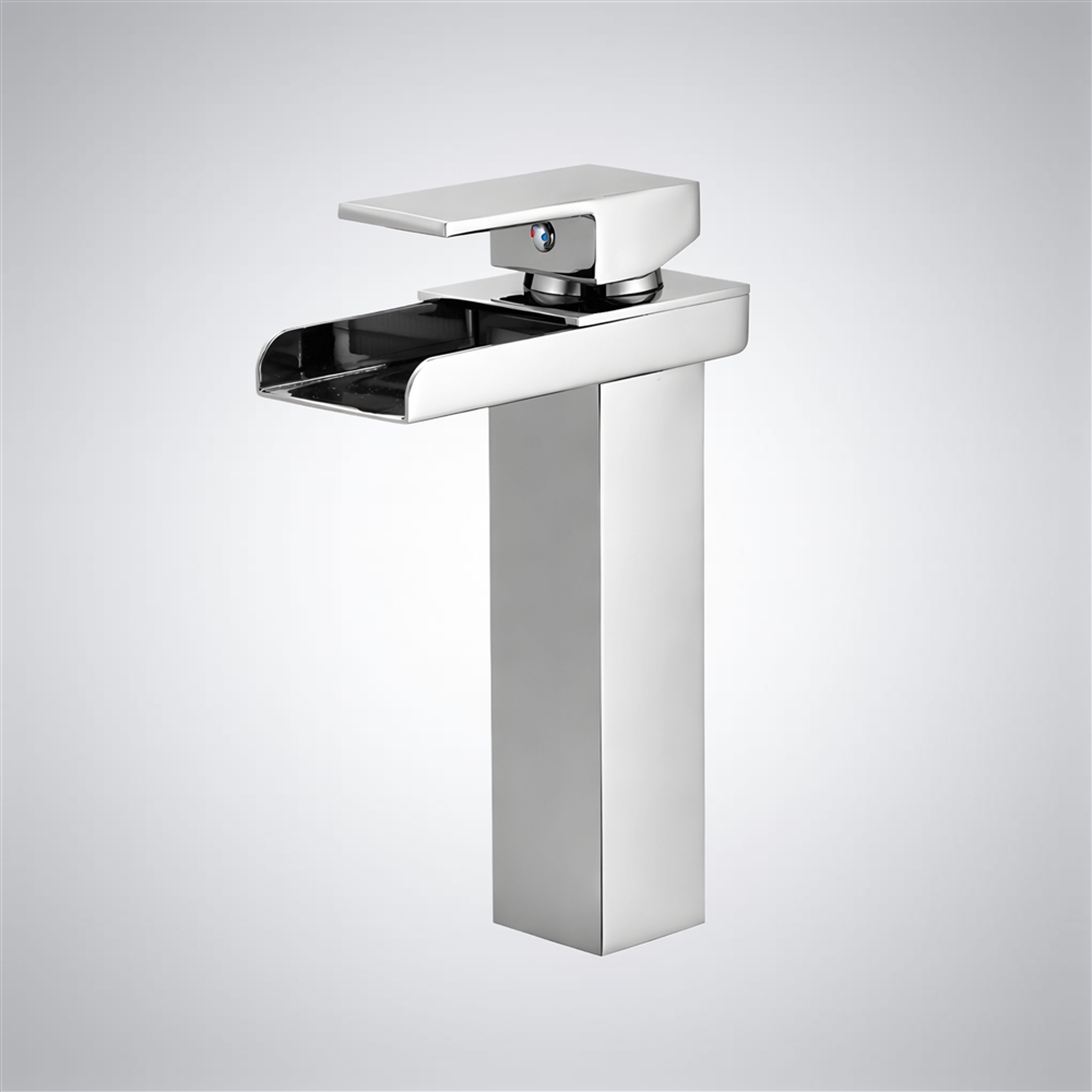 Fontana Linaroâ„¢ â€“ Chrome Sculpted Form
