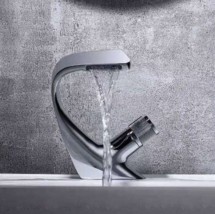 Fontana Verona Wide Spread Waterfall Faucet Chrome Finish