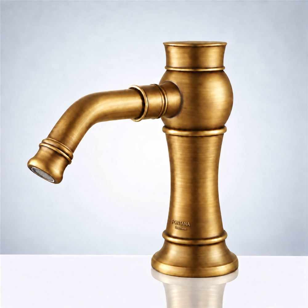 Fontana Romeâ„¢ â€“ Antique Brass Touchless