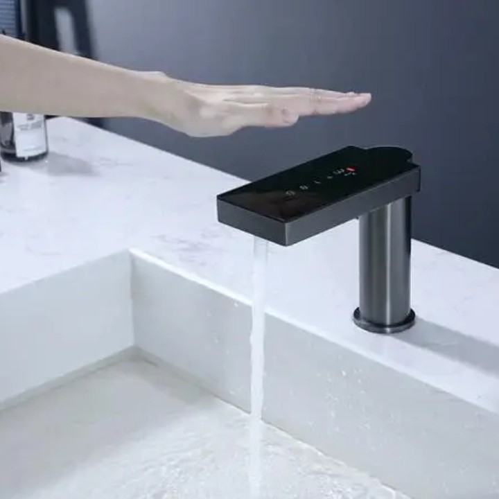 Fontana Acireale Matte Black Touchless Bathroom Faucet

