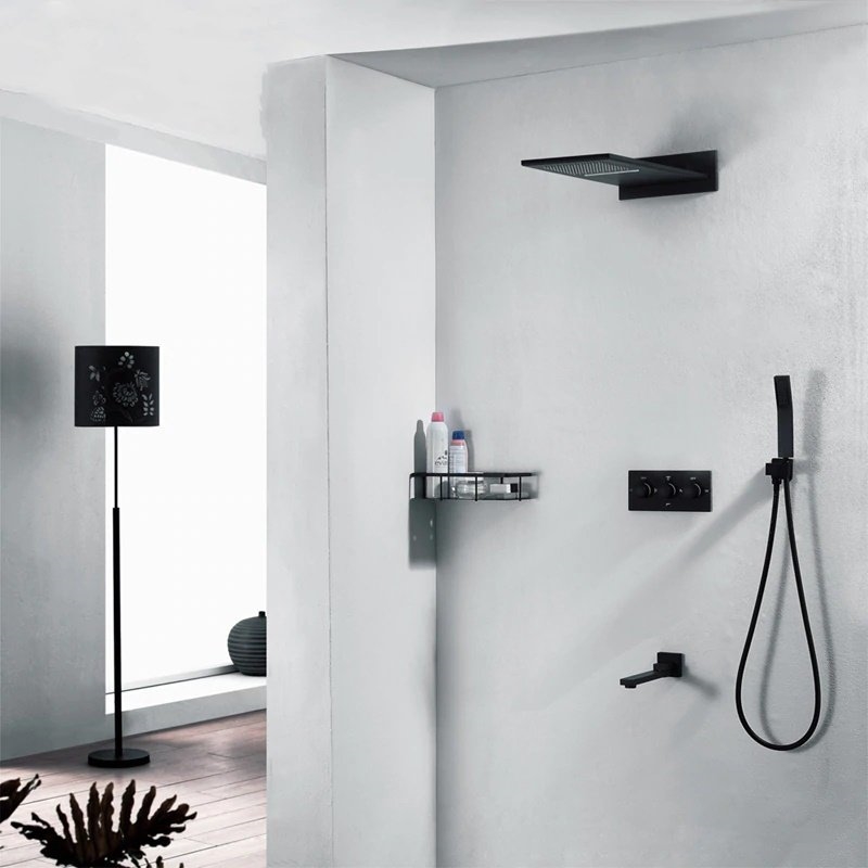 Fontana New Luxury Black Polished Shower Head